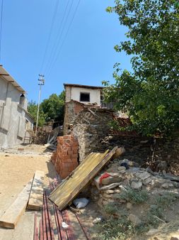 İzmir Bayındır Zeytinova Mahallesi Satılık Müstakil Ev