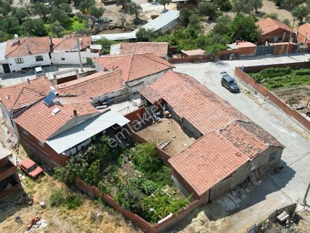 Sabri Pınarbaşı'ndan Havran Çamdibi'nde Satılık 556m2 Arsa İçinde Köy Evi