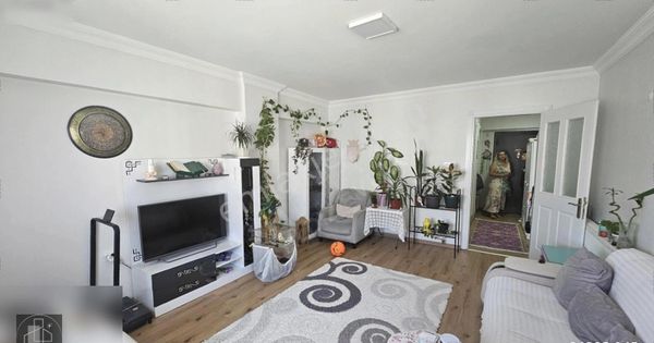 Satılık 2+1 Geniş Ara Kat Daire Seferihisar / Ana Cadde Üzeri