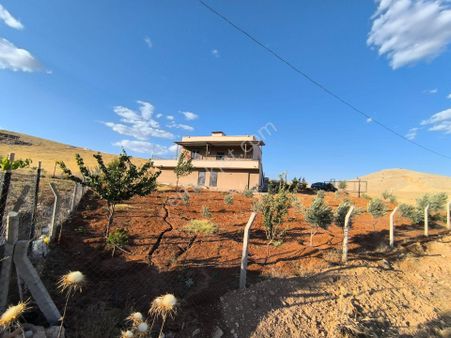 World İlkevim'den Yazlık - Kışlık Satılık Bağ Evi