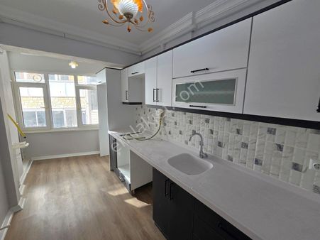 Jet Emlaktan İkizçayda Ön Cephe Geniş Ailelere Özel Masrafsız 3+1