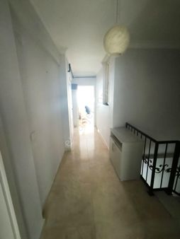 Kuşadası 4+1 Ters Dubleks Daıre