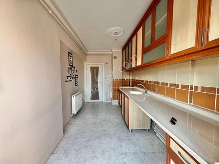 Beyoğlu'ndan Merkezde Tam Güney Cephe Manzaralı Masrafsız 3+1