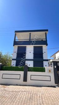 Didimde Denize 300m Mesafede 3+1 Açık Mutfaklı Ve Terasli İkiz Birleşik Villalarımız Satılıktır