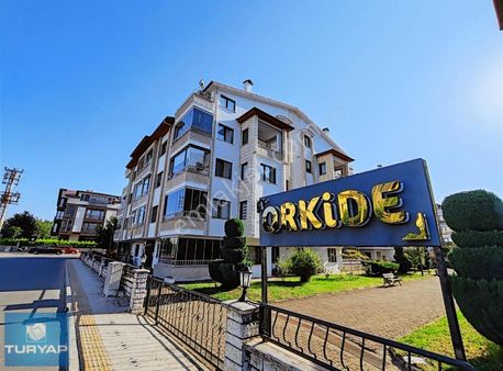Akyazı'da Orkide Sitesinde Satılık 240 M2 Dubleks