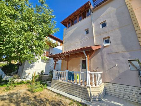 Altınoluk Kiralık Villa / Eşyalı / Denize Yakın / Bahçeli