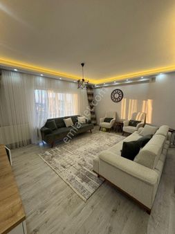 Turgutlu Altay Mhde 3+1 Asansörlü Doğalgazlı Satılık Daire