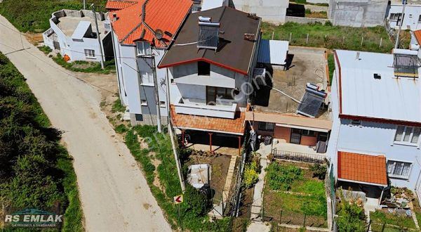 Mudanya Eğerce'de Satılık Full Deniz Manzaralı 3 Katlı Yazlık