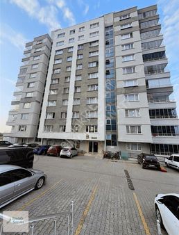 Emlak Sanatı | Full Eşyalı Abonelikler Açık Site İçi Havuzlu 1+1