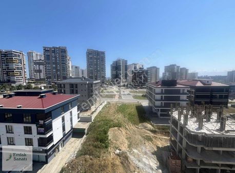 Emlak Sanatı | Gökdelenler Bölgesinde Ultra Lüks 4+1 Daire