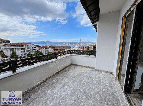 Değirmendere'de Deniz Manzaralı Asansörlü Lüks Daire!!!!!!