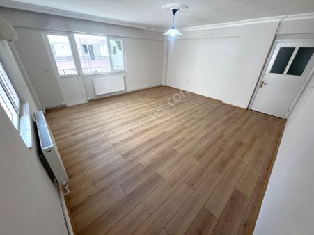 ▄▀jet Emlak'tan Altınkum Pazar Pazarı Mevkiinde Geniş 3+1 Daire