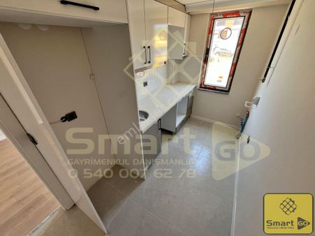 Yeni Mahalle'de 2+0 Kiralık Daire