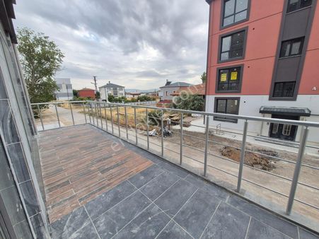 Erkan Anbar Dan Kiralık Sıfır Dükkan Suluova Borsa Mahallesi Üniversite Karşısı