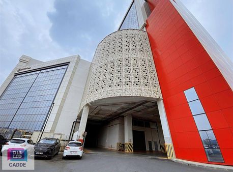 Tuzla İstim Sanayide 300m2 Kiralık Dükkan