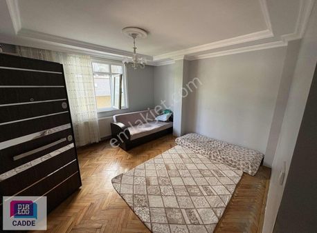 Çayırova Özgürlük Mahallesinde 3+1 Satılık Daire