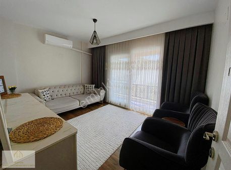 Hataş Gayrimenkul'den Çarşı Merkezde Satılık Daire