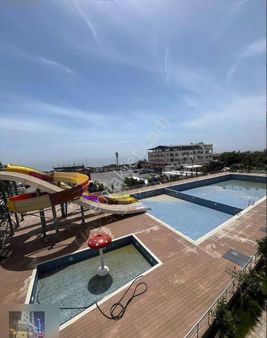 Tırtar'da Full Deniz Manzaralı Geniş Havuz Ve Peyzaj Daireler