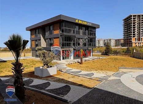 Remax Lavandadan Esentepe De Yatay Mimari Satılık Bahçe Kat 1+1