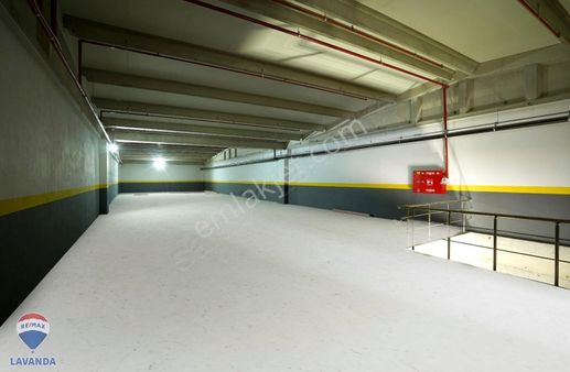 Remax Lavanda Tekirdağ Ergene Velimeşe Tekmüskoop 800 M² Kiralık