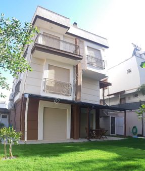 Seferihisar Sığacıkta Yeni Tripleks