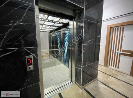 Manzaralı Aşıroğlu Cad 3+1 Lüks 180m2 Dubleks Site İçi Asansörlü