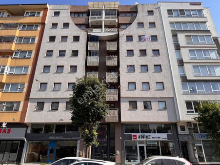 Pera'dan Atatürk Blv Konum Ve Manzaralı Kiralık 3+1 Daire