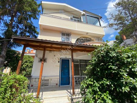 Akçay Yeni Mahallede Site İçerisinde Müstakil Villa