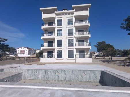 Manavgat Sarılarda Satılık Sıfır Asansörlü Ve Havuzlu Lüks 2+1 Yüksek Giriş Daire