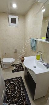 Bağbaşı Kervansaray Mahallesinde Cadde Üstünde Site İçinde Satılık Daire