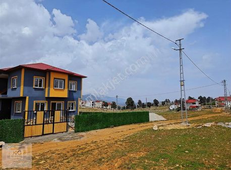 Çamlıyayla Zevzek Tepesinde Satılık İkiz Dubleks Villa