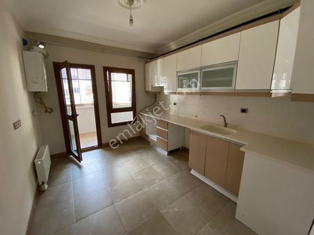 Akgedik Mahallesi Toki Evleri 3+1 145 M2 4 Katlının 2 Katı Kapalı Mutfak Site İçi Full