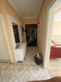 Uşak Emlak Ofisinden Yavuz Sultan Selim Caddesine Cephe 100 M2 Güney Cephe 2+1 Satılık Daire