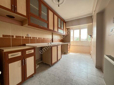 Engin Emlak'tan Merkezde Tam Güney Cephe Manzaralı Masrafsız 3+1