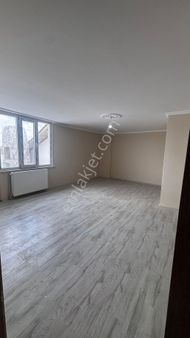 Tekirdağ Kapaklı Merkezde Caddede Dubleks