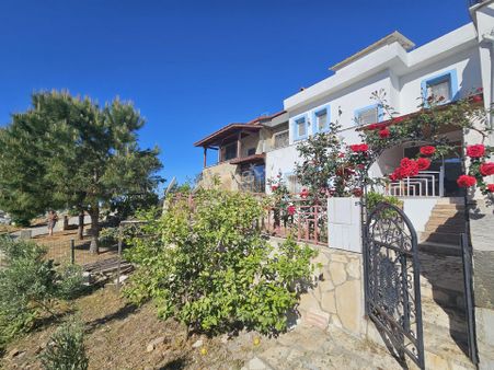 Muğla Güllük Satılık Deniz Manzaralı Villa