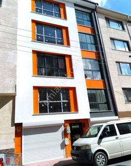 K.toprak Mah.de Satılık Sıfır 3+1 İskanlı Daire