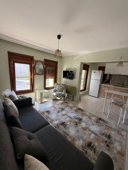 Ayvalık Sahilkent'te Full Eşyalı Kiralık Bahçe Katı