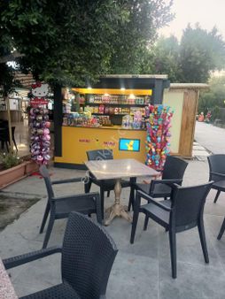 Artsam Grup İnşaat Emlak Gayrimenkul’den Devren Satılık 2 Dükan