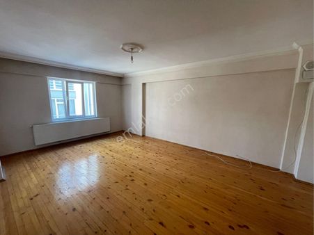 Evim-nur’dan Belediye Evleri Mh 3+1 1.kat Asansörlü Fırsat Daire