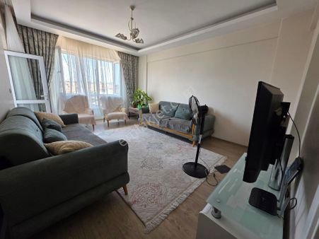 Taşlıca Da Satılık 2+1 Ön Cephe Uygun Fırsat Daire