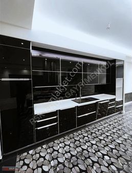 Bahçeşehir'in En Nezih Mahallesinde Satılık Lüks Villa!