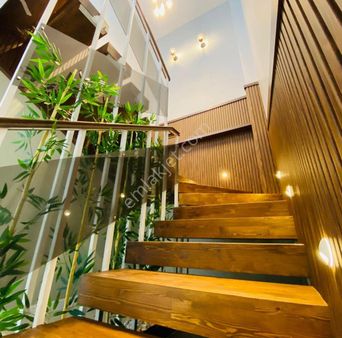 Dialog Logos'dan Bostanlı'nın Merkezinde Satılık Çatı Dubleksi