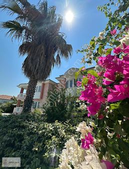 Airport Emlak'tan Müstakil Tadında Bahçe Nizam Havuzlu 3+1 Daire