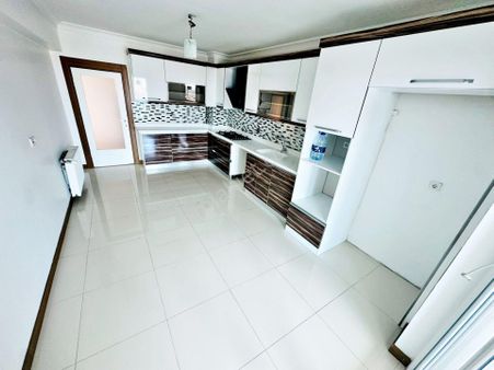 Gold Emlaktan Mükemmel Konum Manzara Krediye Uygun Satılık 4+1 Site Dairesi