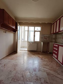 Kazımiye'de Geniş Ailelere Uygun 3+1 160 M² | 3 Kapalı Balkonlu