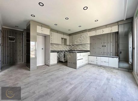 Ilıcanın En Merkezi Konumunda 1+1 Arakat Asansörlü Sıfır Daire