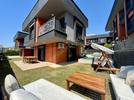 Davutlar’da Özel Havuzlu, Modern Tasarımlı 4+1 Dubleks Villa