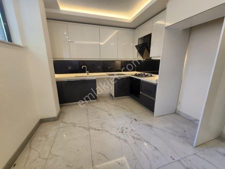 Antares Avm Yakını Sıfır Full Yapılı Giyinme Odası Ebeveyn Banyolu 4+1 Satılık