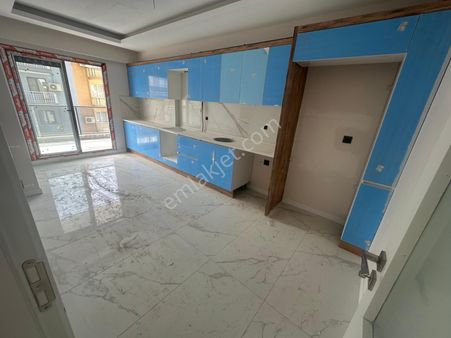 3+1 Sitede Daire Menemen Uğur Mumcu Gölpark Manzaralı